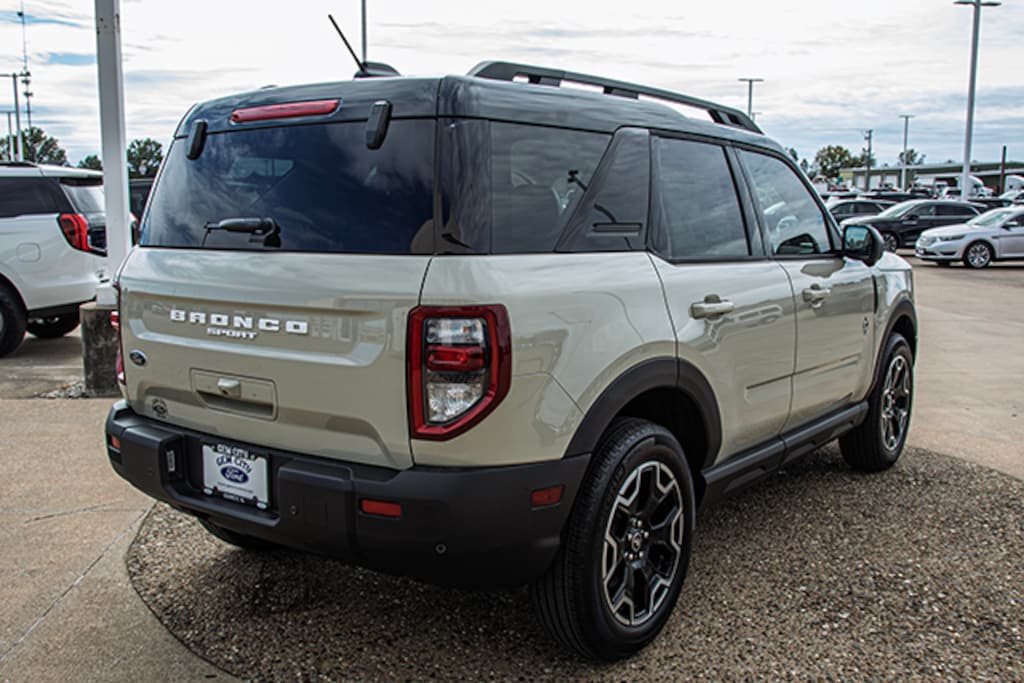 New 2025 Ford Bronco Sport Outer Banks SUV
