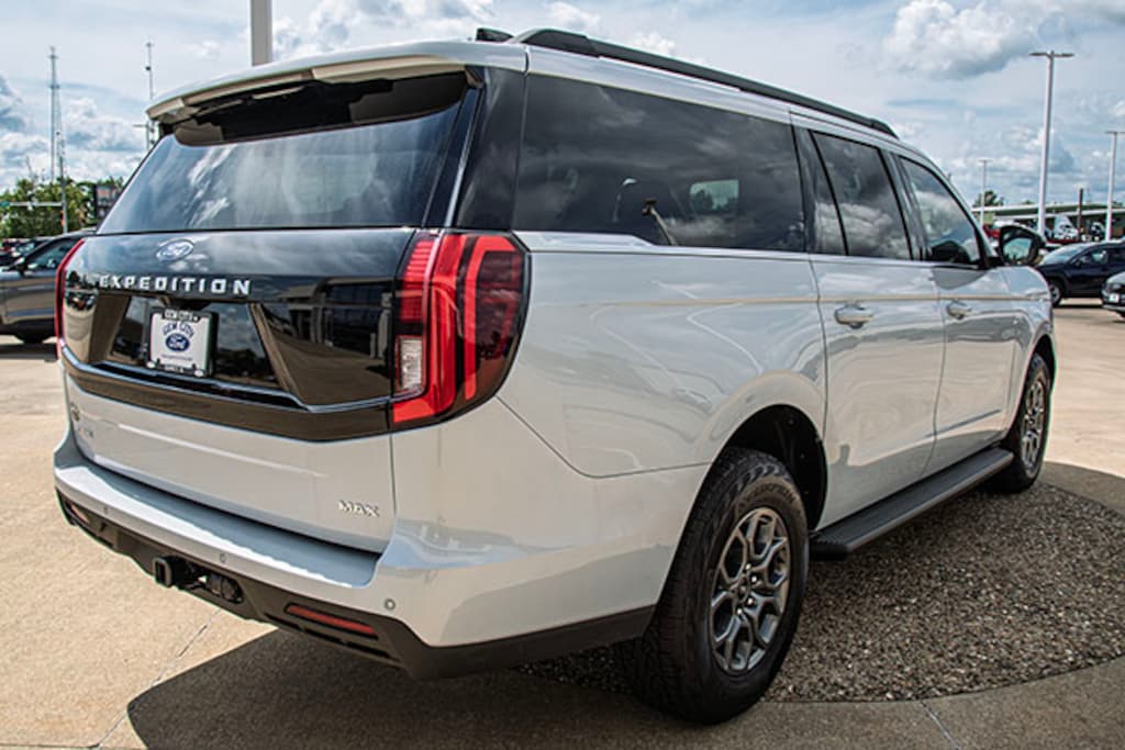 New 2026 Ford Expedition MAX Active SUV