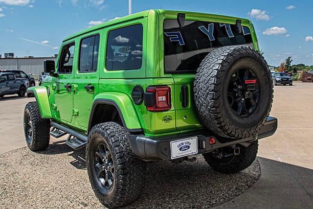 2019 Jeep Wrangler Unlimited Moab photo 2