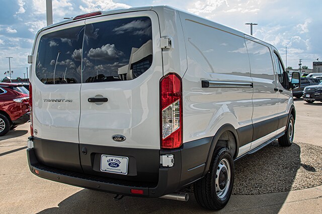 2025 Ford Transit Cargo Van photo 3