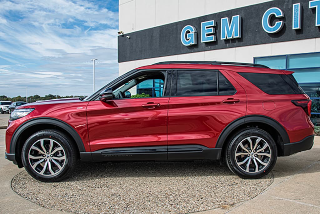 New 2026 Ford Explorer ST-Line SUV