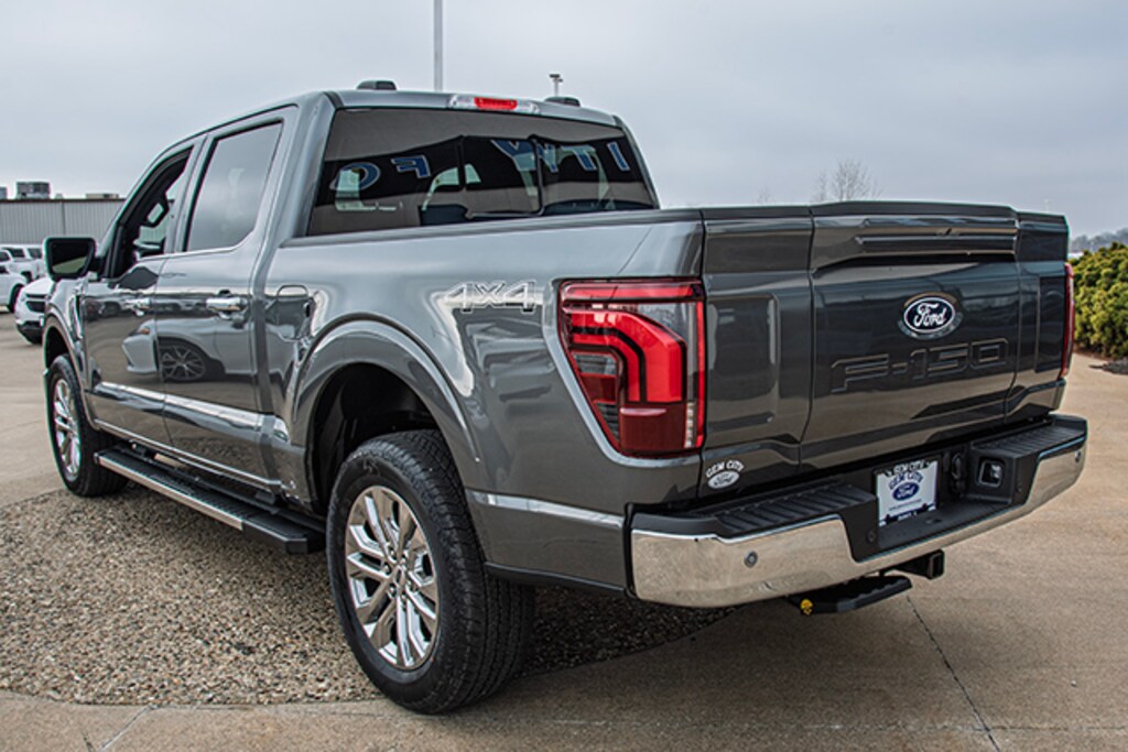 New 2025 Ford F-150 Lariat TRUCK
