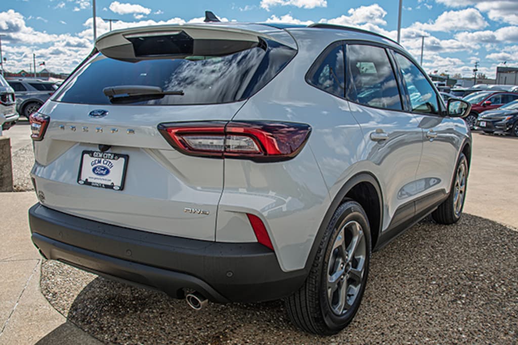 New 2026 Ford Escape ST-Line SUV