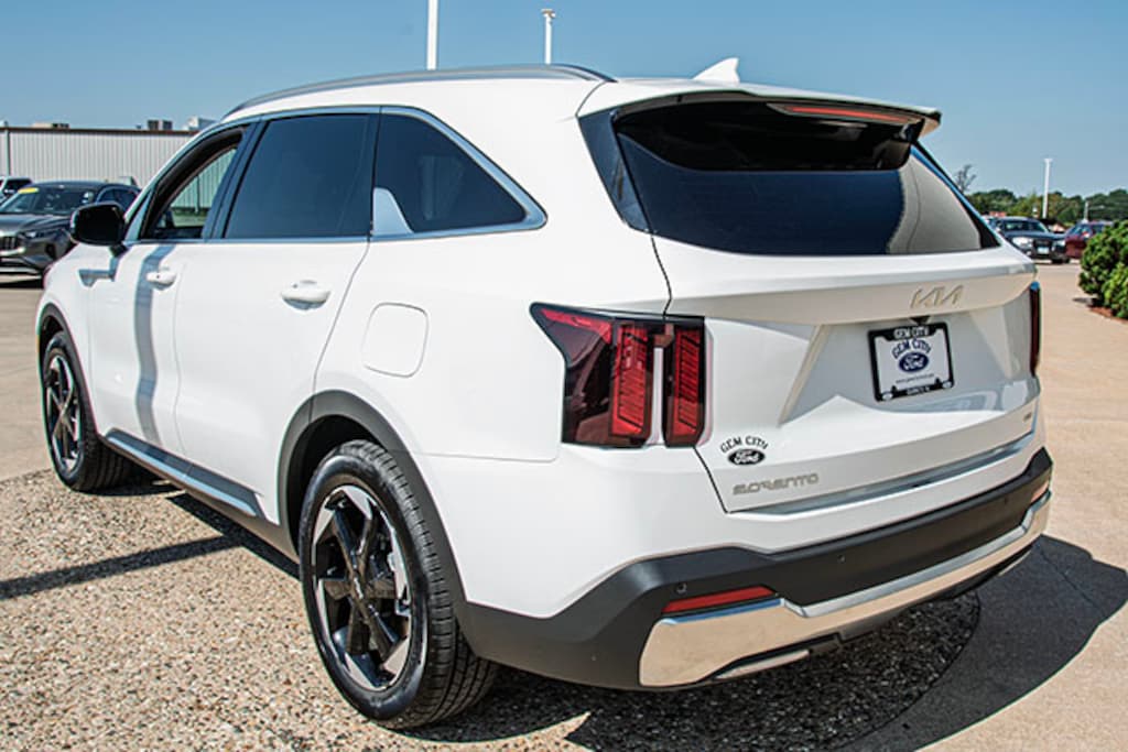 Used 2026 Kia Sorento Hybrid EX SUV