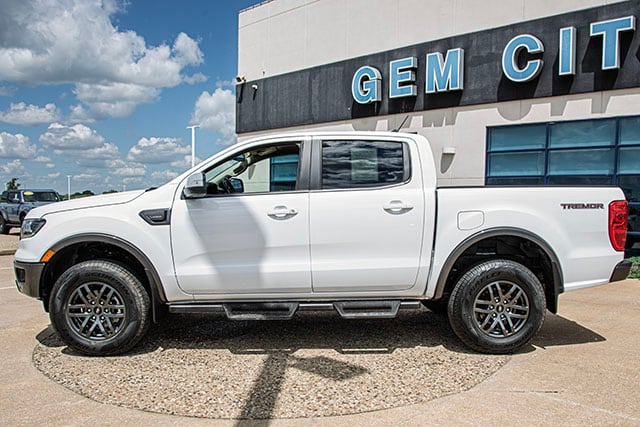 Used 2023 Ford Ranger Lariat with VIN 1FTER4FHXPLE16260 for sale in Quincy, IL