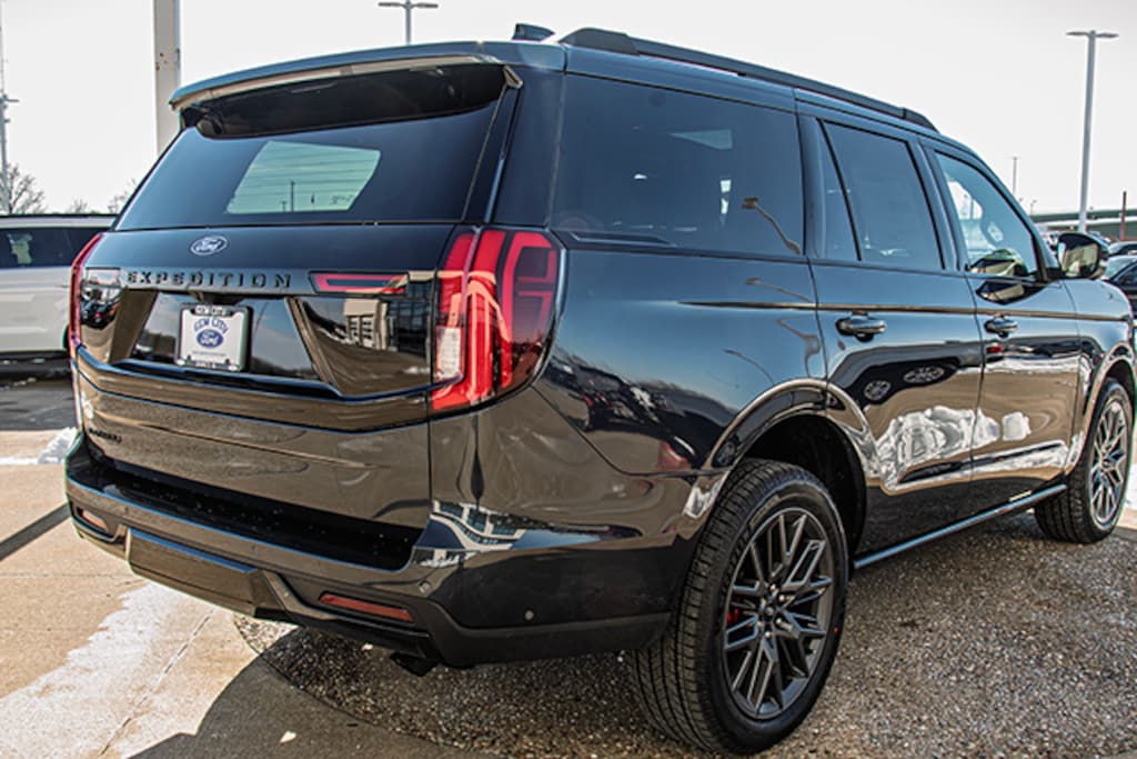 New 2025 Ford Expedition Platinum SUV
