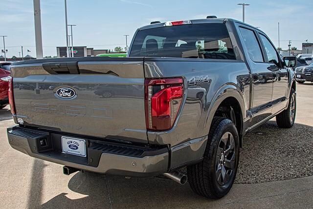 2025 Ford F-150 STX photo 2