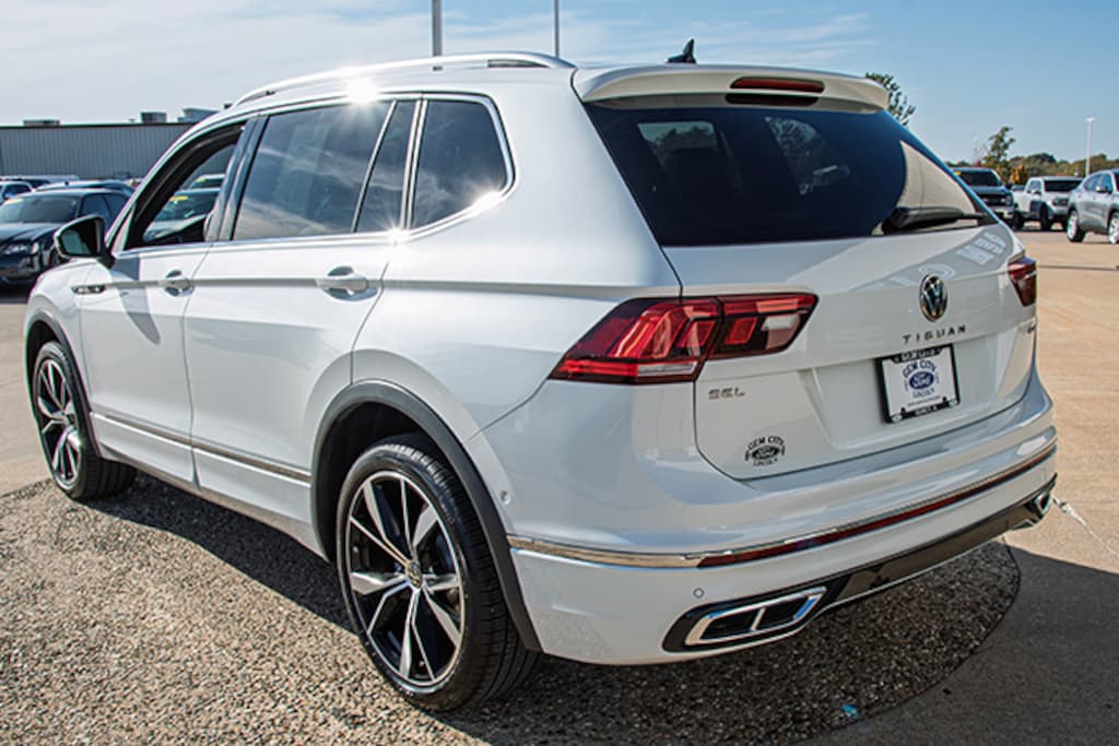 Used 2024 Volkswagen Tiguan 2.0T SEL R-Line SUV