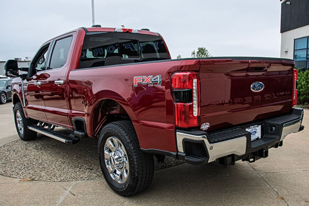 New 2026 Ford Super Duty F-350 Lariat TRUCK