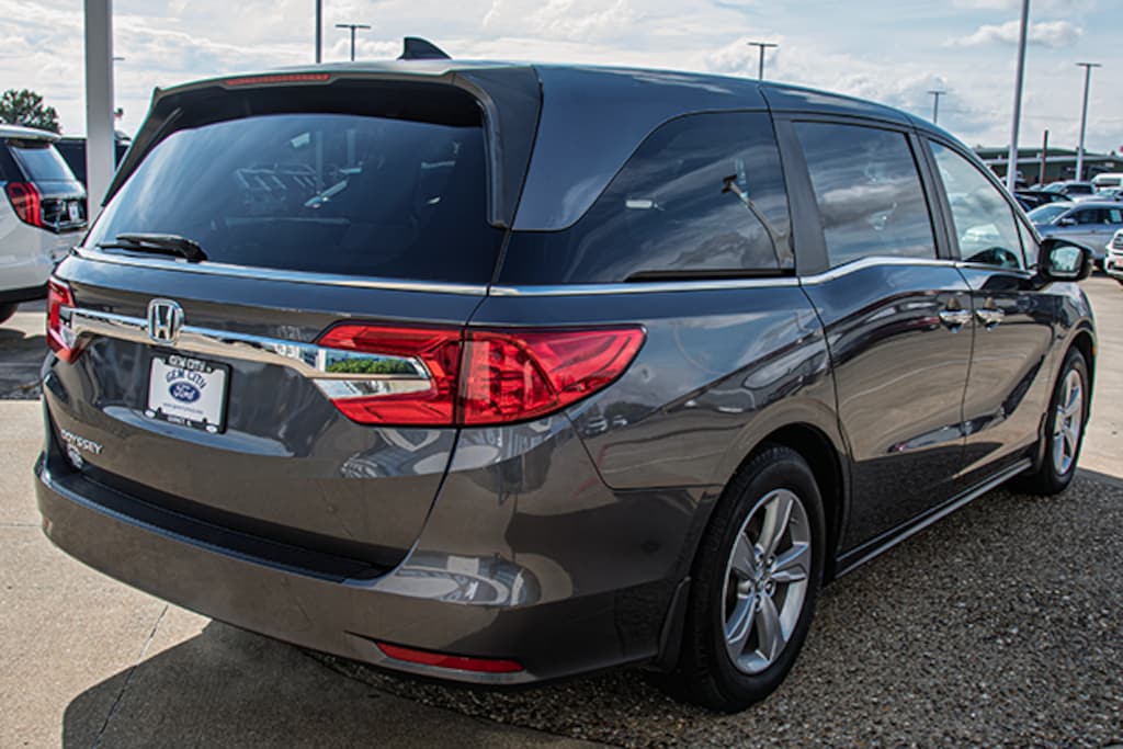 Used 2018 Honda Odyssey EX-L w/Navigation and Rear Entertainment System Minivan/Van