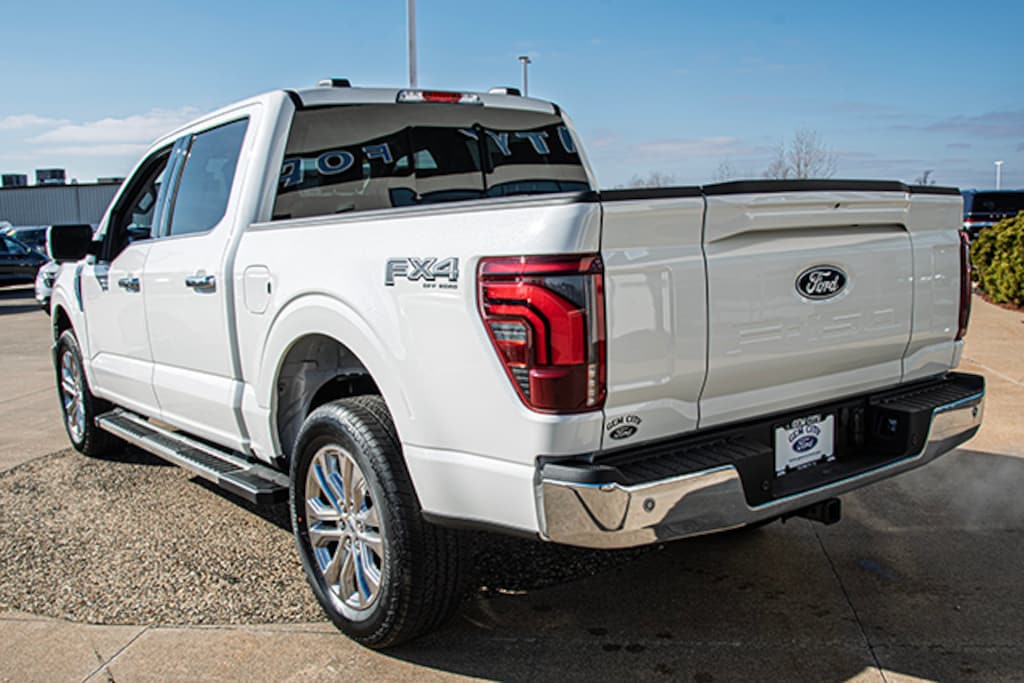 New 2025 Ford F-150 Lariat TRUCK