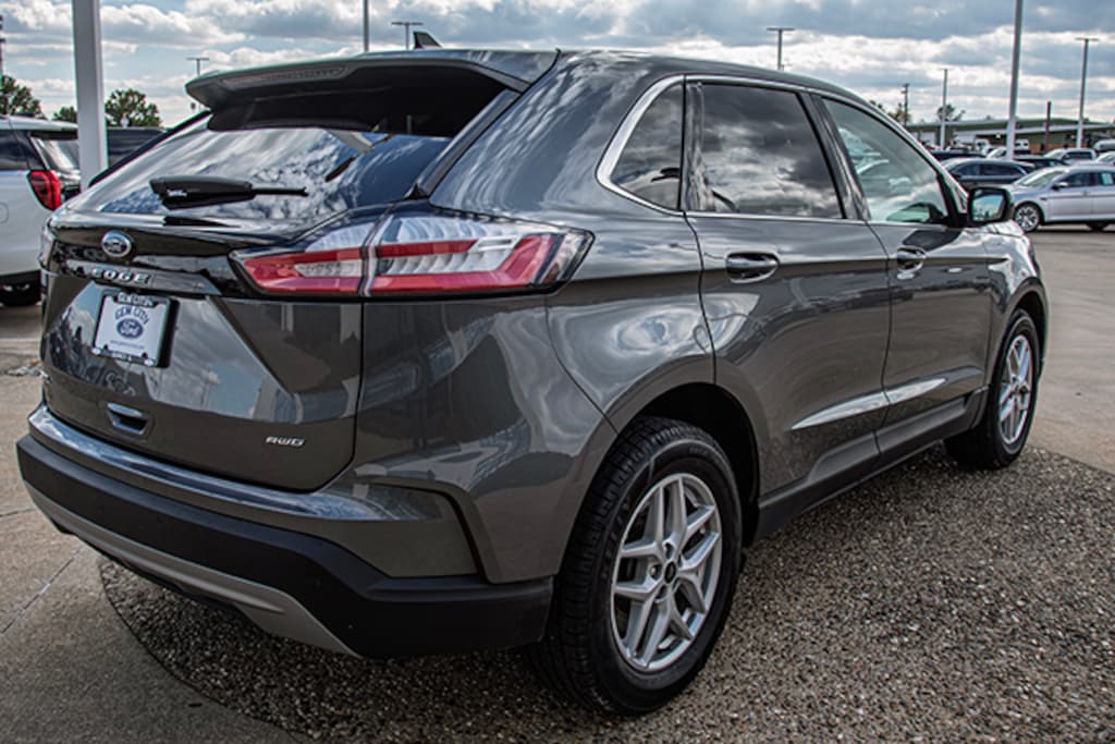 Used 2024 Ford Edge SEL 201A SUV