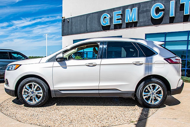 Used 2019 Ford Edge SEL with VIN 2FMPK4J93KBB25536 for sale in Quincy, IL