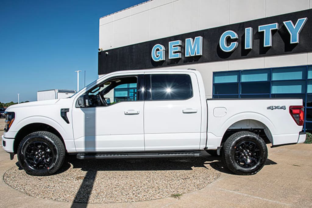 New 2025 Ford F-150 XLT TRUCK