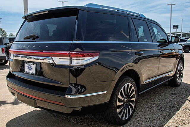 2024 Lincoln Navigator Reserve photo 4