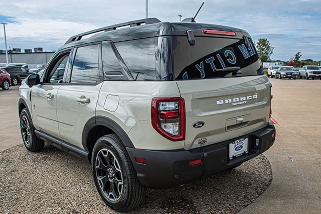New 2025 Ford Bronco Sport Outer Banks SUV
