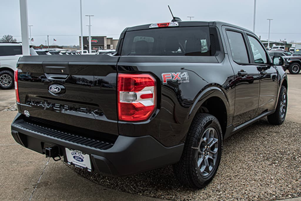New 2025 Ford Maverick XLT TRUCK