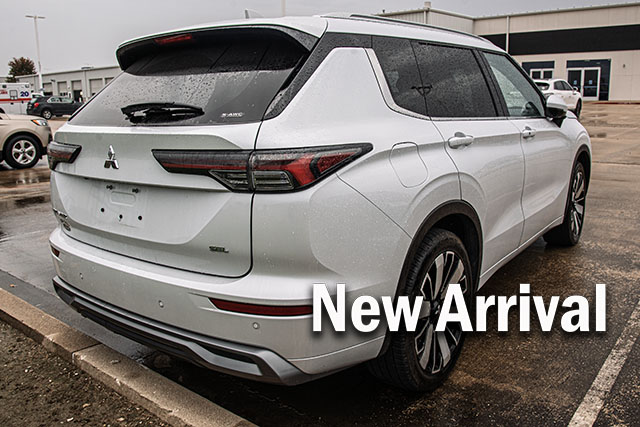 Used 2025 Mitsubishi Outlander SEL SUV