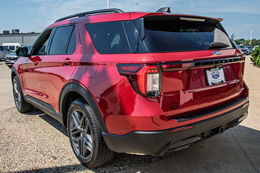 New 2026 Ford Explorer ST-Line SUV