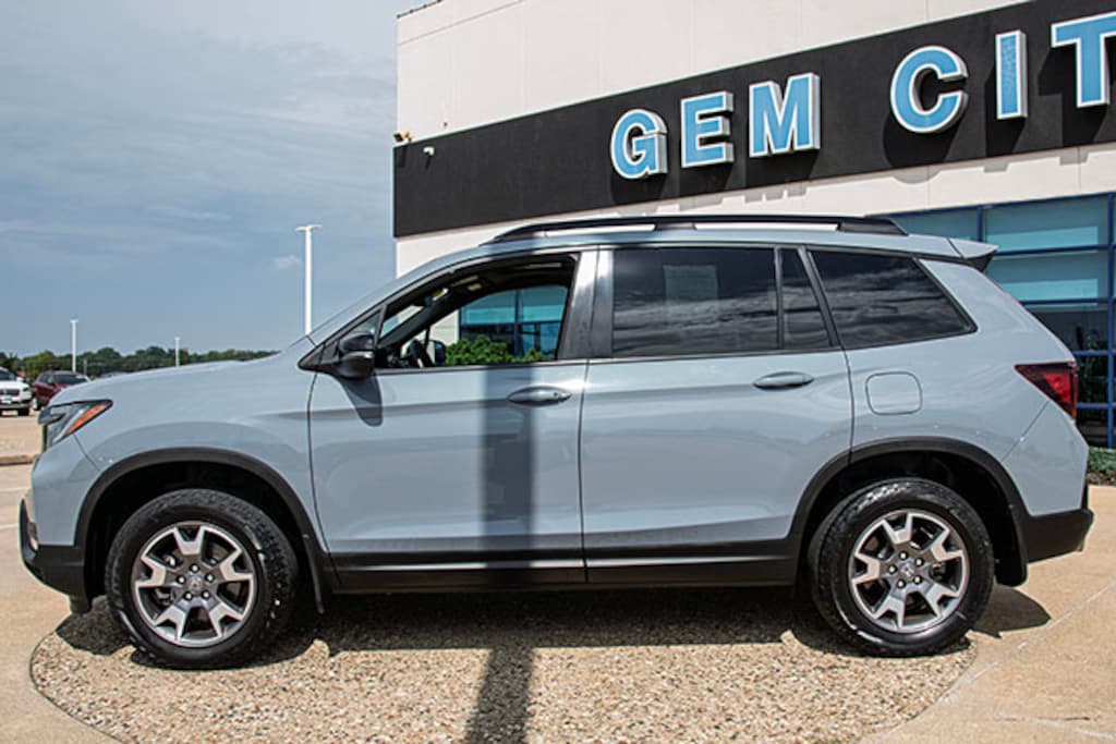 Used 2023 Honda Passport TrailSport SUV