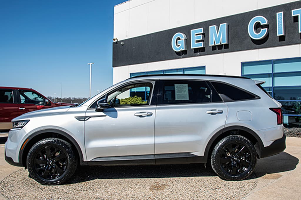 Used 2021 Kia Sorento S SUV