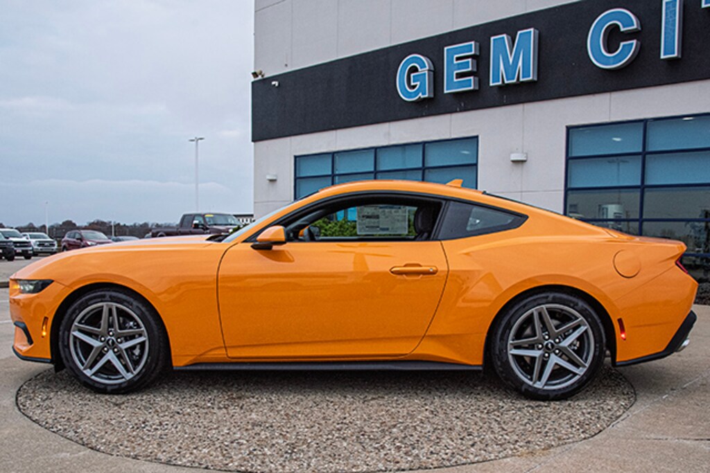New 2026 Ford Mustang Ecoboost Fastback CAR