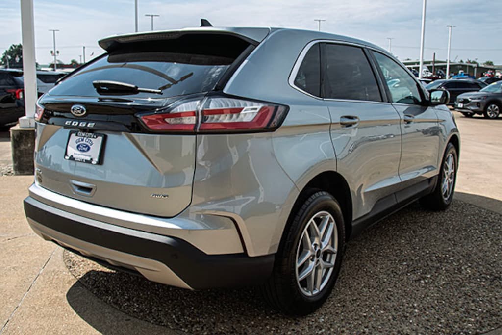 Used 2023 Ford Edge SEL SUV