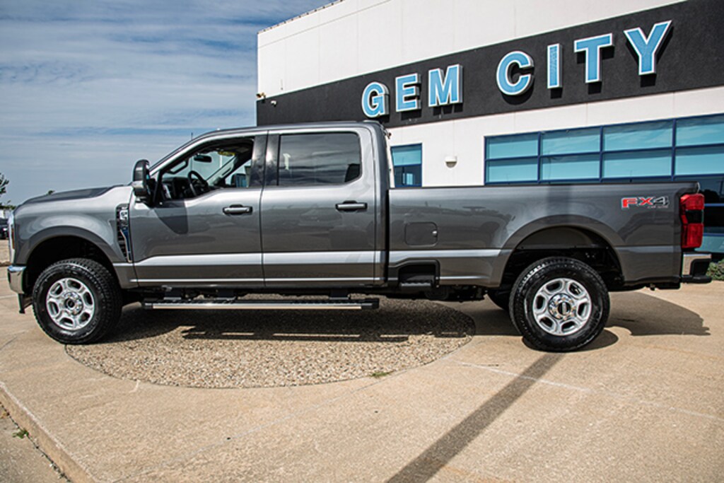 New 2026 Ford Super Duty F-350 XLT TRUCK