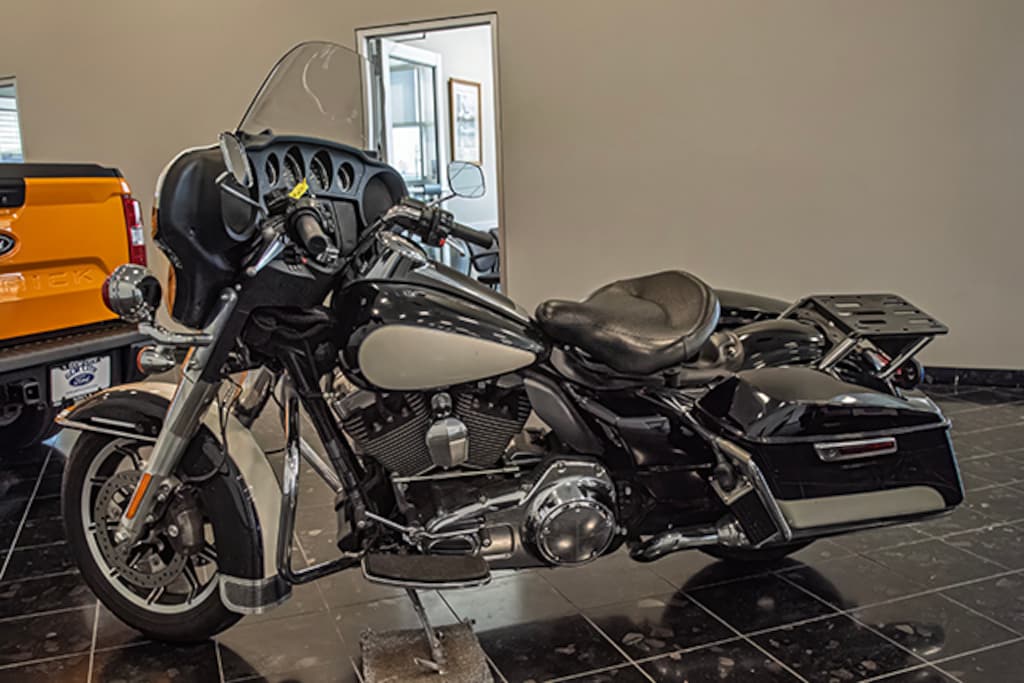 Used 2014 Harley-Davidson Flht - Police Motorcycle