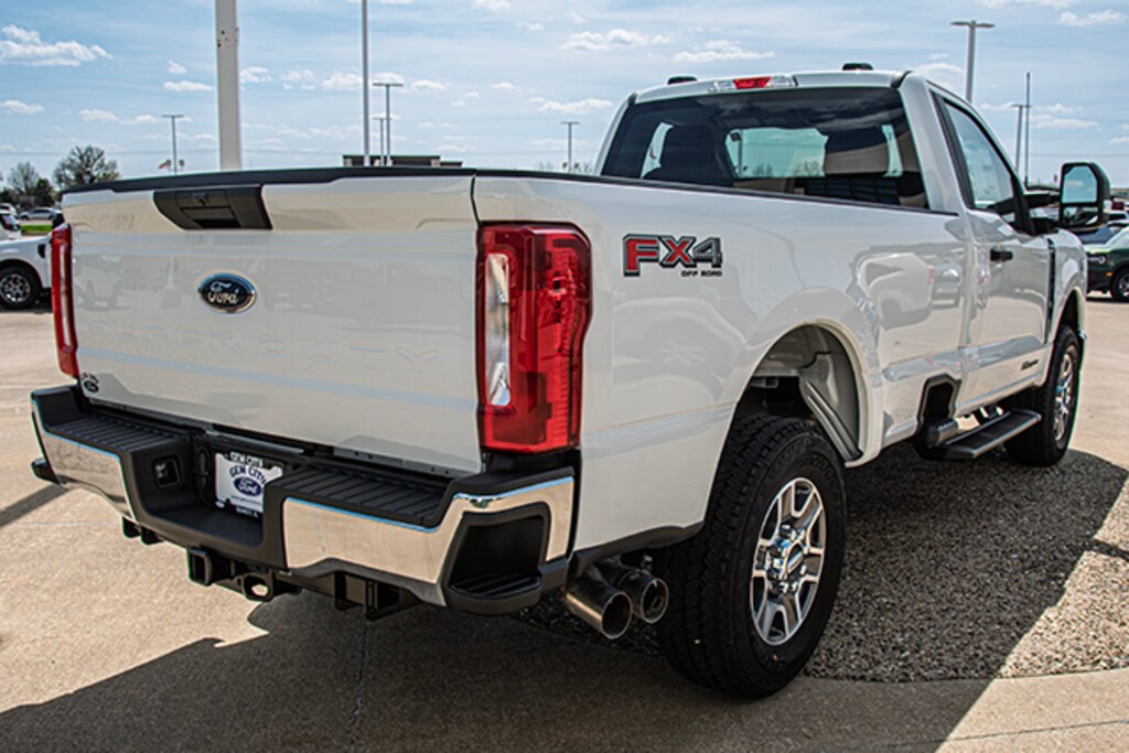 New 2025 Ford Super Duty F-250 XLT TRUCK