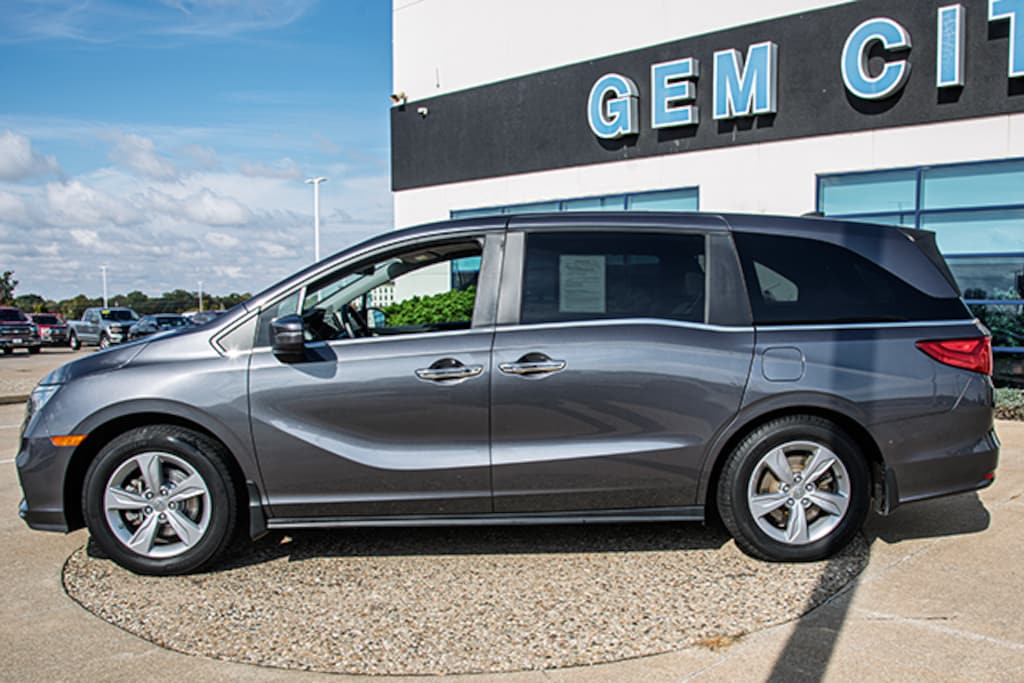 Used 2018 Honda Odyssey EX-L w/Navigation and Rear Entertainment System Minivan/Van