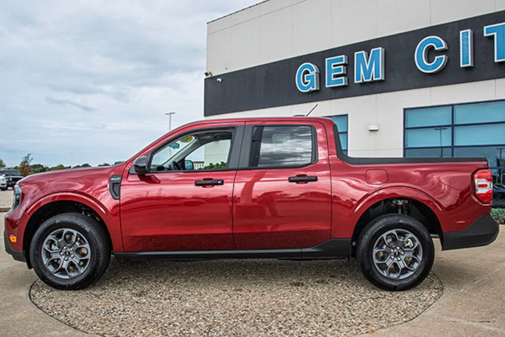 New 2026 Ford Maverick XLT TRUCK
