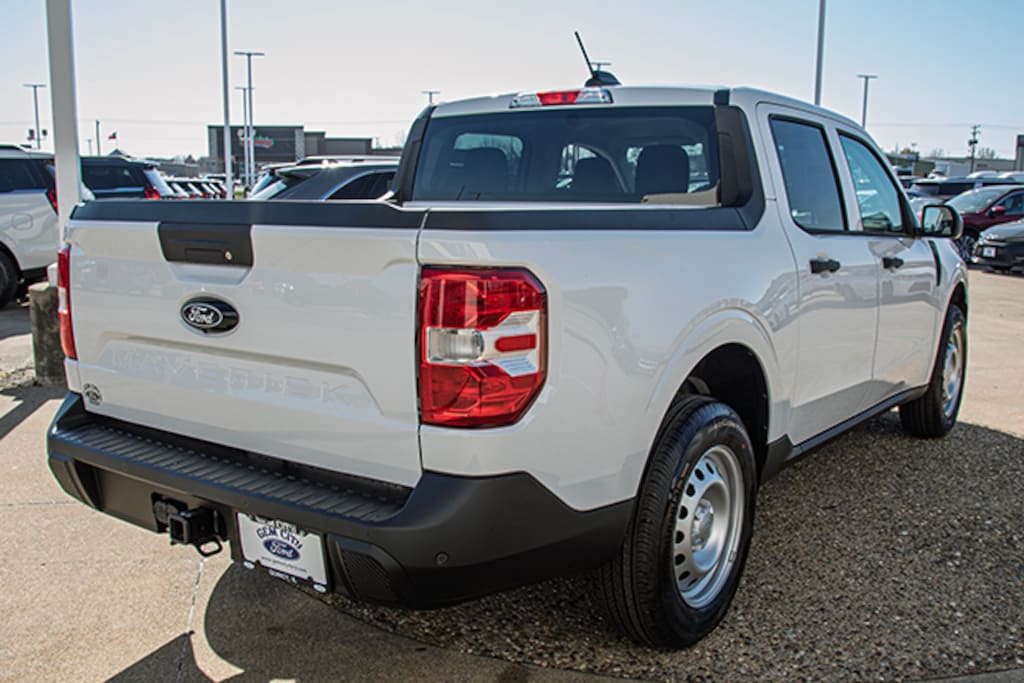 New 2025 Ford Maverick XL TRUCK
