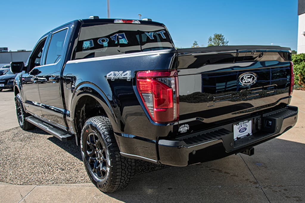 New 2025 Ford F-150 XLT TRUCK