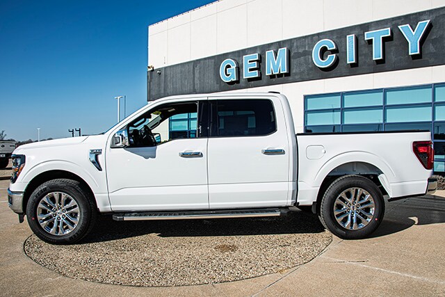2024 Ford F-150 XLT photo 2