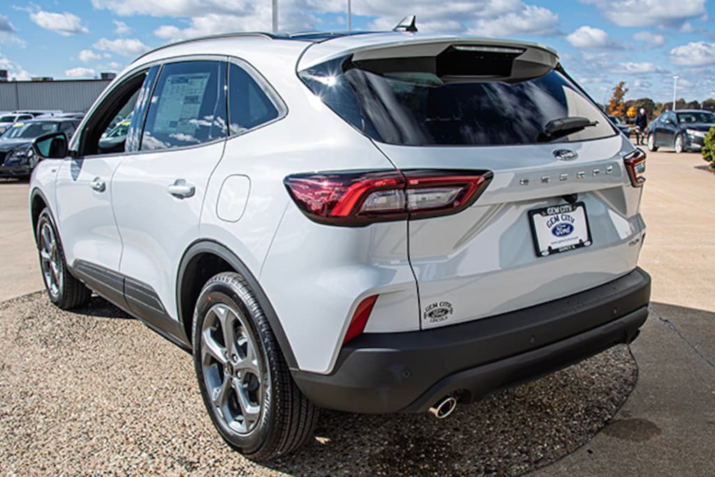 New 2026 Ford Escape ST-Line SUV