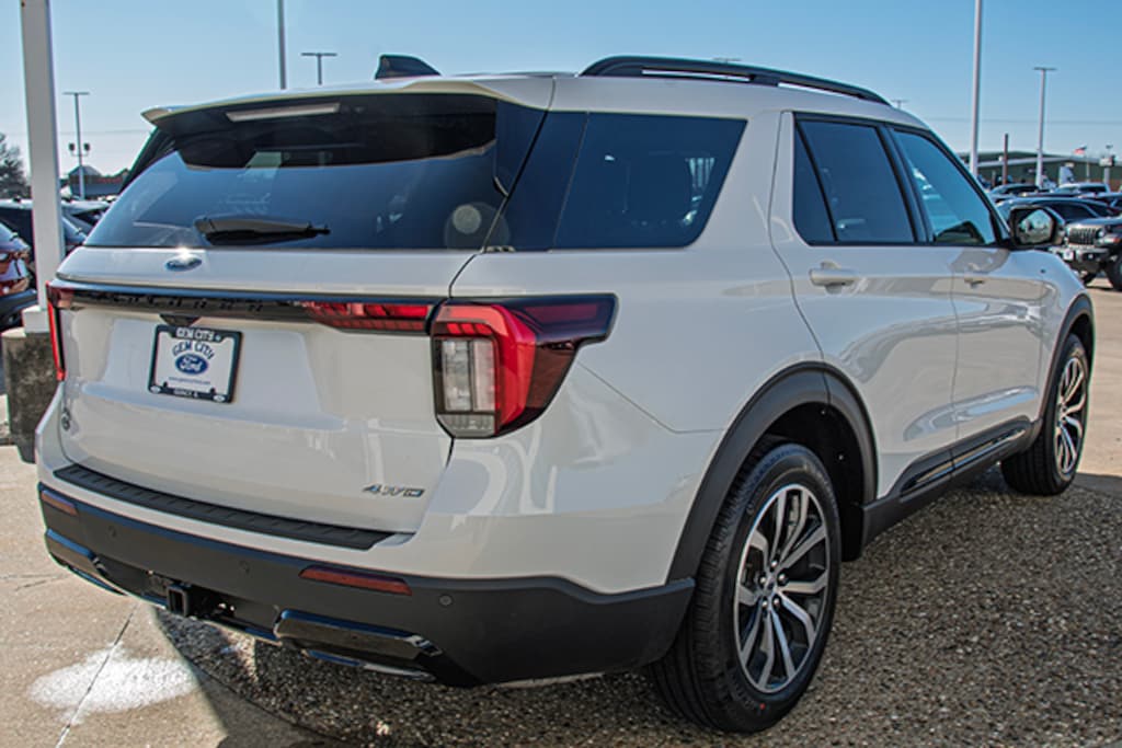 New 2026 Ford Explorer ST-Line SUV