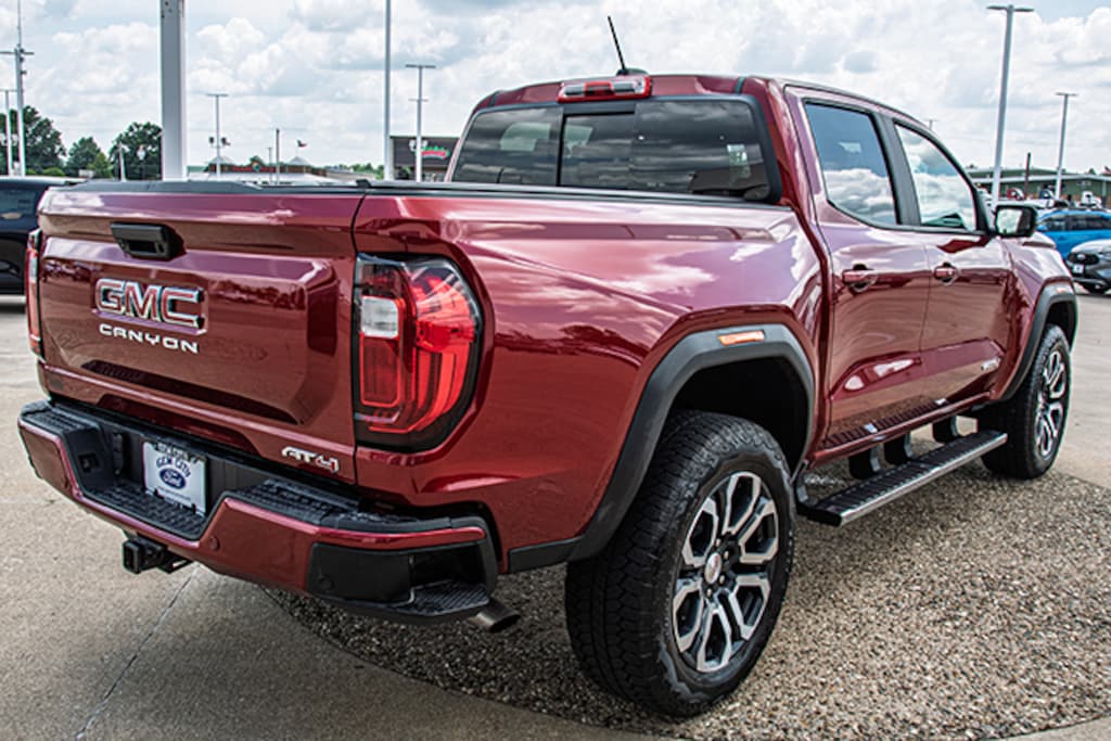 Used 2024 GMC Canyon AT4 Truck
