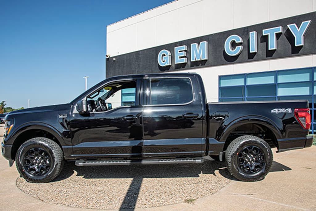 New 2025 Ford F-150 XLT TRUCK