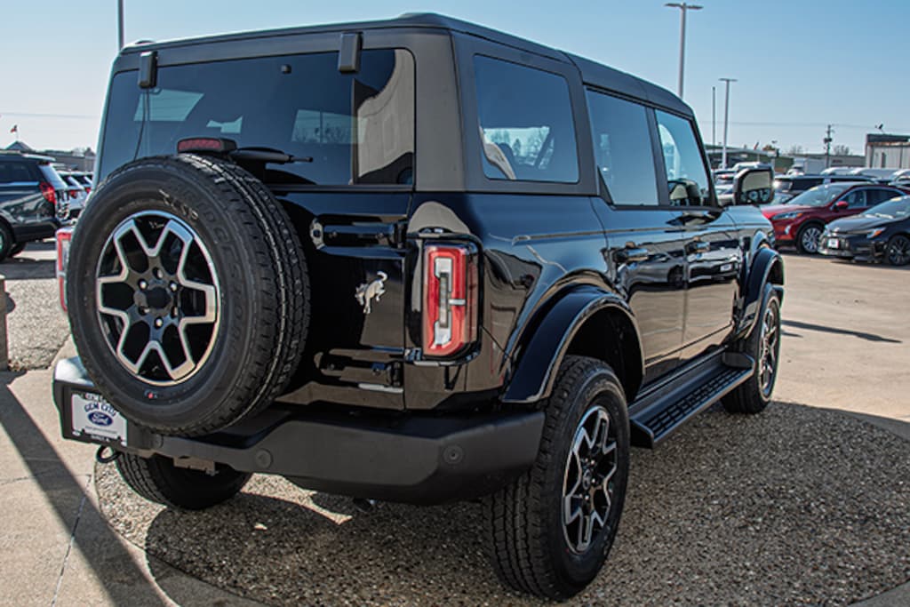 New 2025 Ford Bronco Outer Banks SUV