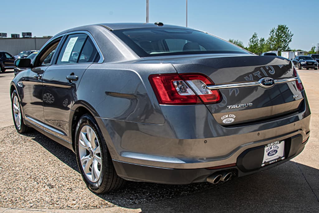 Used 2011 Ford Taurus SEL 201A Sedan