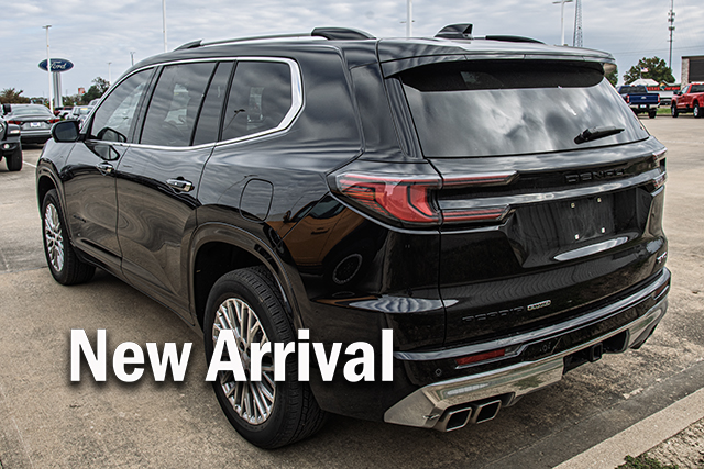 Used 2025 GMC Acadia Denali SUV