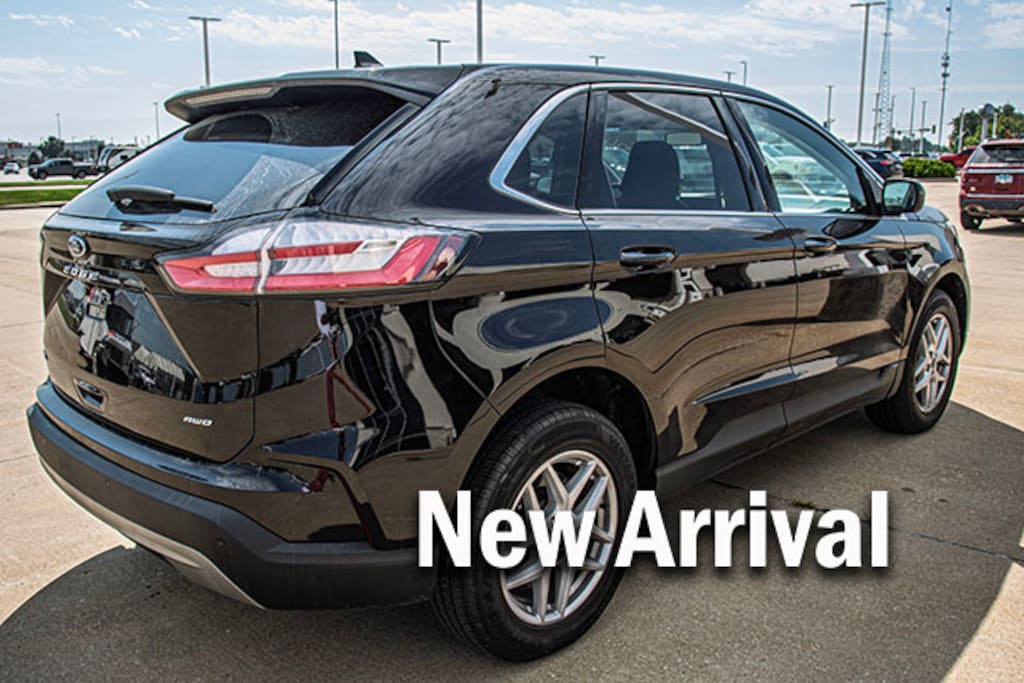 Used 2024 Ford Edge SEL SUV