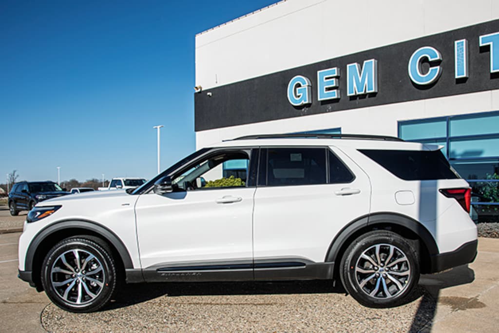 New 2026 Ford Explorer ST-Line SUV