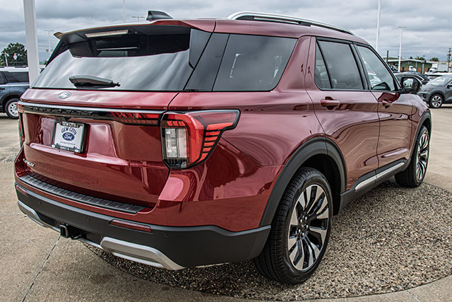 New 2027 Ford Explorer Platinum SUV