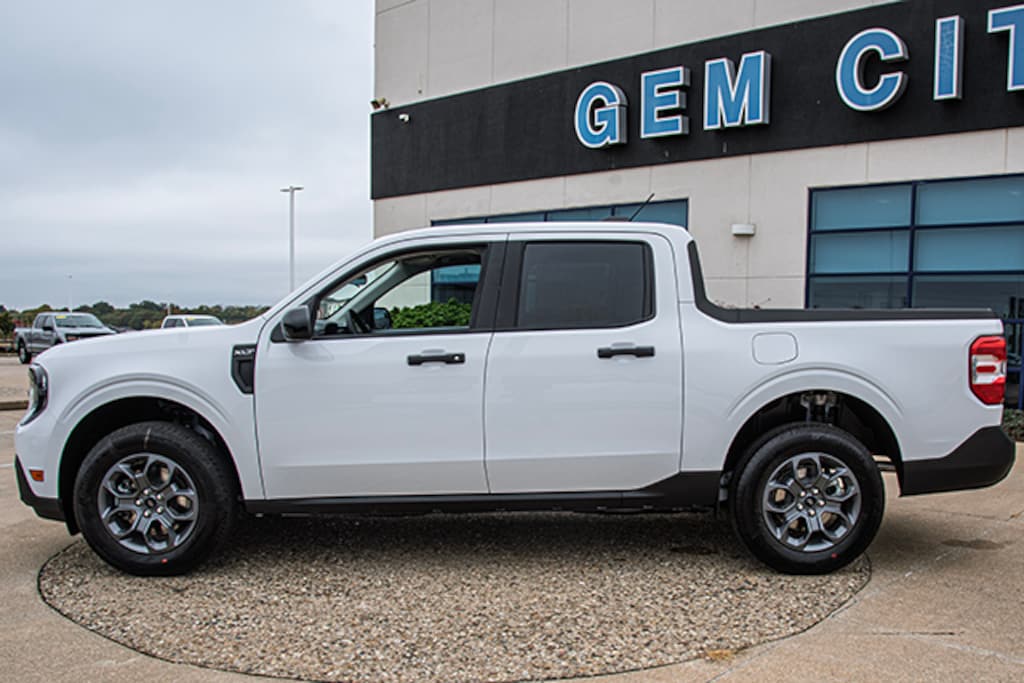 New 2025 Ford Maverick XLT TRUCK