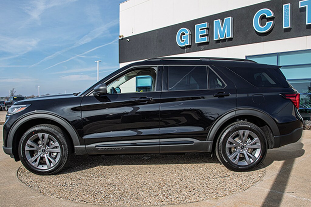 New 2026 Ford Explorer Active SUV