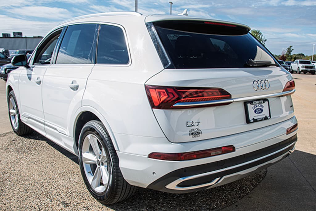 Used 2024 Audi Q7 45 Premium Plus Quattro SUV
