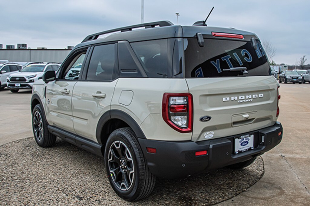 New 2025 Ford Bronco Sport Outer Banks SUV