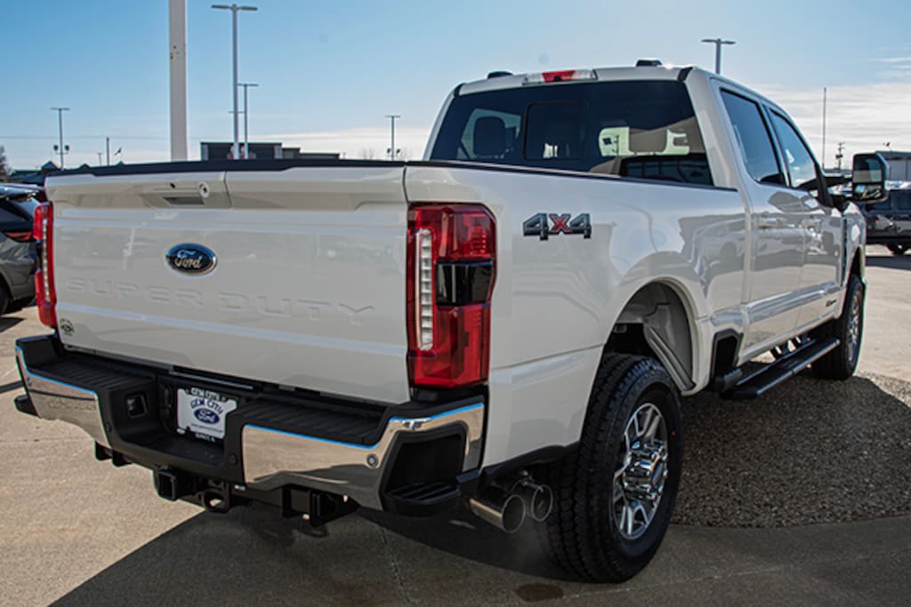 New 2026 Ford Super Duty F-250 Lariat TRUCK